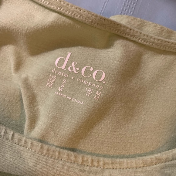 Denim and Co Sage Green Tunic - Picture 8 of 9